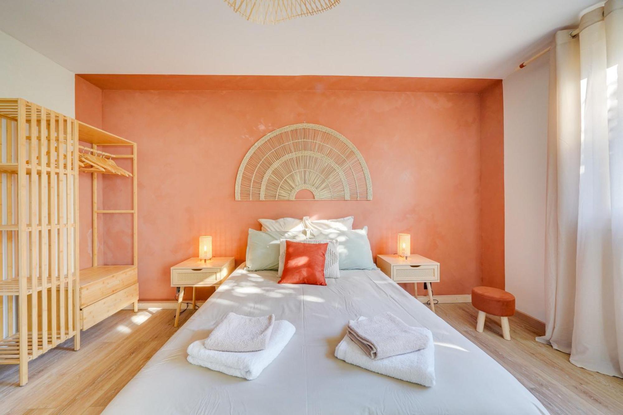 Fridhome Jacuzzi Parking Wifi Fibre 2Min Tram Bruges Bagian luar foto